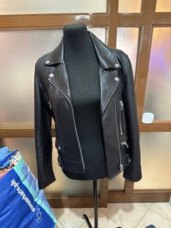 (Category: ) located in . Submitted by vernicemit45176 (Listing ID 1378351392, Image 1). Description: .