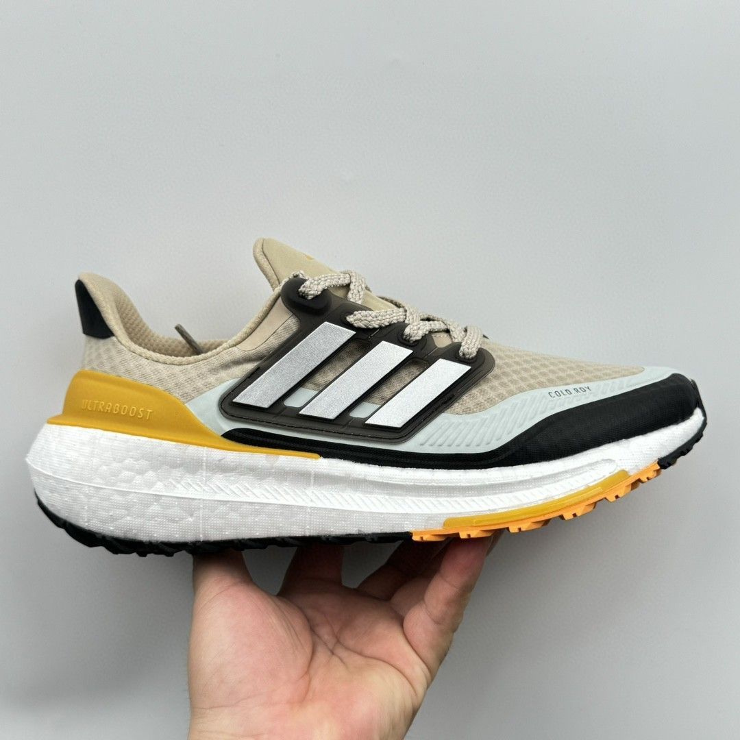 Adidas Deerupt Creaaacademy Adidas Ultra Boost Bianche Rosse