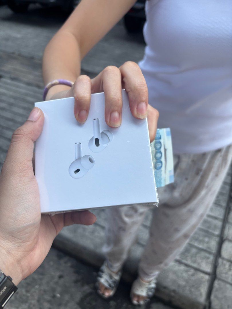 Airpods pro 2 (Category: Earphones) located in Manila. Submitted by shellyssm2 (Listing ID 1378376314, Image 1). Description: Brand new sealed Pwede pick up or lalamove Loc. near vmapa lrt station.