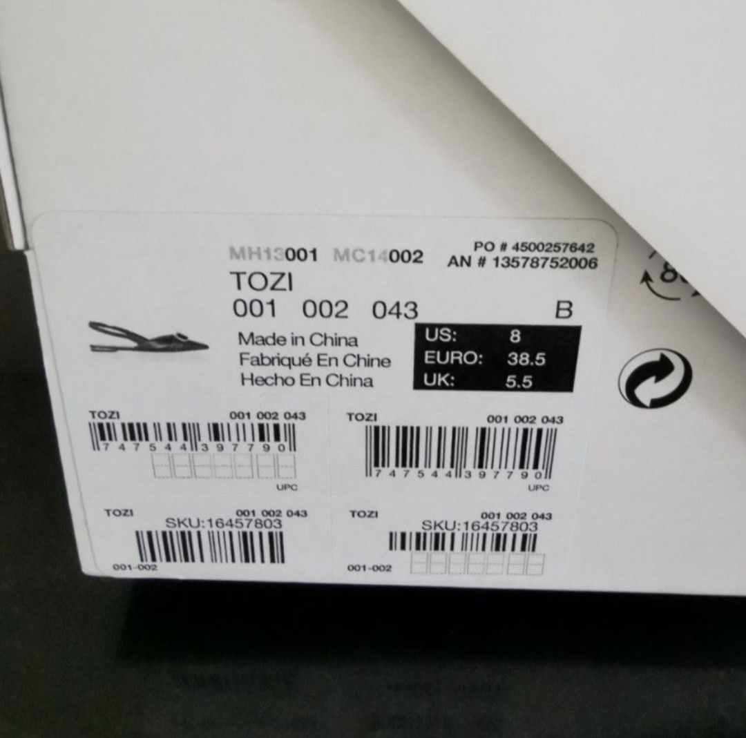 Aldo Black Slingback Flats - Size 8 (Category: Flats) located in Singapore. Submitted by sharmaine.08 (Listing ID 1378414890, Image 3). Description: - Aldo black slingback flats - Pointed toe design - Features a stylish gold buckle - Size: US 8, Euro 38.5, UK 5.5 - Made in China - Comes with original box. worn twice. washed n clean.