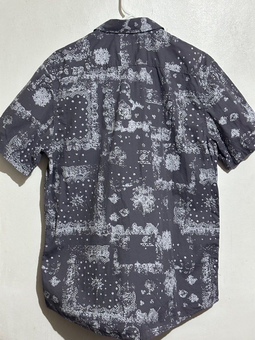 american rag | button-down short sleeve polo shirt (Category: Tshirts & Polo Shirts ) located in Pasig City. Submitted by sg.bns (Listing ID 1378443306, Image 2). Description: american rag | button-down short sleeve polo shirt ⤷ size: L ⤷ ₱400 + shipping fee ⤷ loc: pasig city, metro manila .