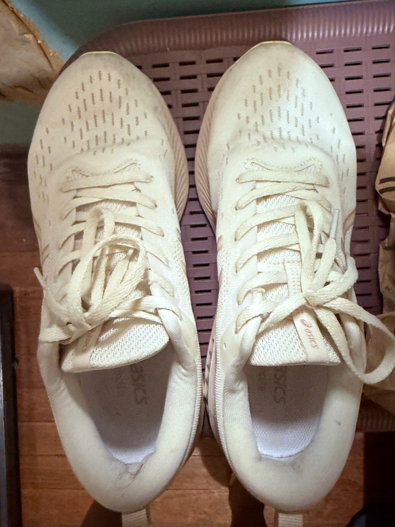 Asics Gel Excite 10 (Category: Sneakers) located in Quezon City. Submitted by aana310 (Listing ID 1378346329, Image 3). Description: Bought it sa Japan last March 2025. I wanted a darker color way. Super comfy! .
