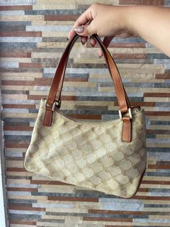 (Category: ) located in . Submitted by httpshaniaa (Listing ID 1378438928, Image 1). Description: .