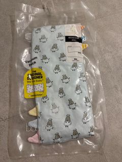 (Category: ) located in . Submitted by shopshop_shopaholic (Listing ID 1378217083, Image 1). Description: .