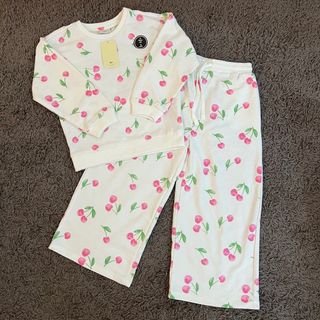 (Category: ) located in . Submitted by cik_shopaholic (Listing ID 1378440882, Image 1). Description: .