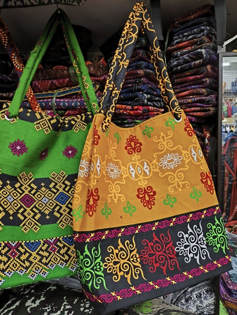 Tote Bag / Eyelet Convertible Bag / Batik Bag (Category: Beach Bags) located in Davao. Submitted by simplyjae (Listing ID 1378419194, Image 2). Description: ✓Available on hand mga sis! See the sample photos ✓ Convertible from shoulder bag to sling bag ✓Magandang pang everyday use, pang beach, pang benta, or pang gift. ✓Available in wholesale price (min.3pcs) only. 📌 Assorted only mga sis ( depende sa availability ng design) 📩 DM to order or for