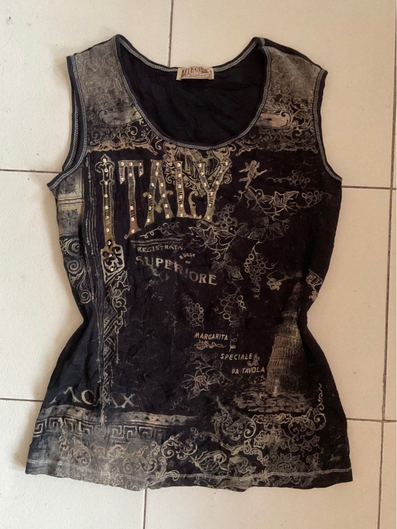 Blue Canyon Tank top Y2k (Category: Longsleeves) located in Paranaque City. Submitted by eller_2 (Listing ID 1378390400, Image 2). Description: Blue Canyon Tank Pre-loved tops In good condition.
