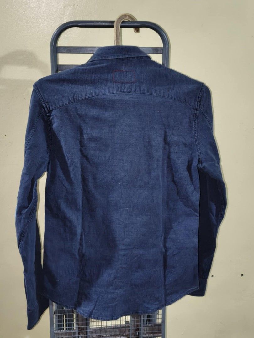 Blue Patched Polo Shirt (Category: Tshirts & Polo Shirts ) located in Quezon City. Submitted by drlnmrdn (Listing ID 1378456250, Image 2). Description: Blue Patched Polo Shirt PHP 300 - Well-used - No issues with the clothes at all. Pick-Up only or Pick-Up by your rider. Buyer should book the delivery so they can monitor the delivery. Meet-up on Ever Gotesco Commonwealth, SM Fairview or, SM North only. MOP: Cash on Pickup, bank transfer, GCash, M