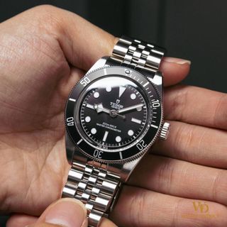 (Category: ) located in . Submitted by watchdistrict (Listing ID 1378477785, Image 1). Description: .