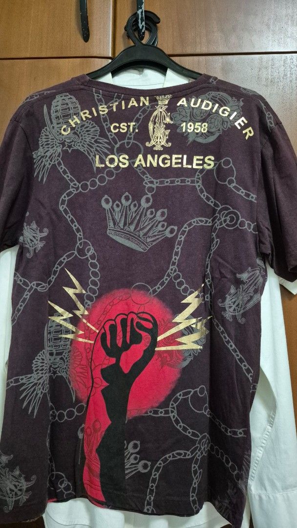 Christian Audigier Graphic T-Shirt - Size M (Category: Tshirts & Polo Shirts) located in Singapore. Submitted by chickennuggetoooooo (Listing ID 1378474758, Image 2). Description: .