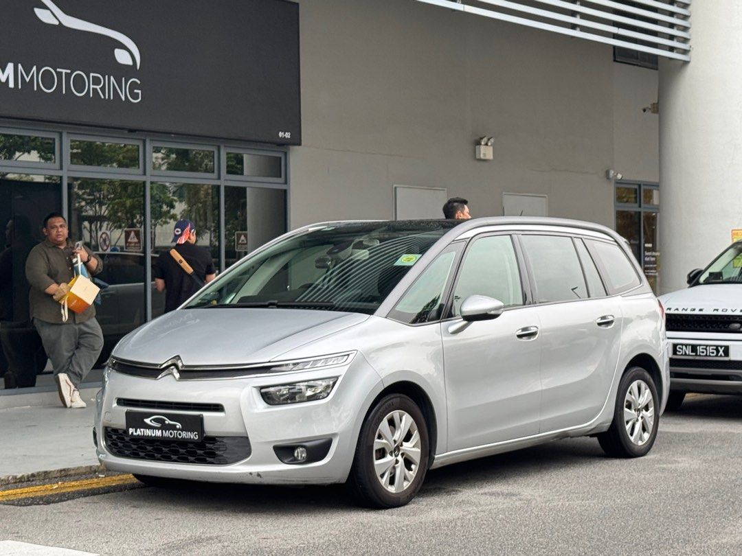 Citroen C4 Grand Picasso 1.6 THP Exclusive (A) (Category: Used Cars) located in Singapore. Submitted by turbochic.auto (Listing ID 1378434860, Image 2). Description: Cheapest parf 7 seater in the market Bank loan less than 1k monthly 🔥🔥🔥 🤙: 8333 4913 (Alvin).