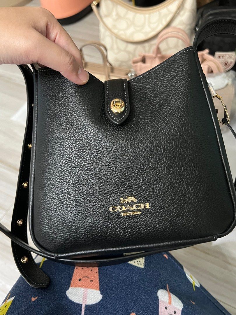 Coach hadley crossbody (Category: Cross-body Bags) located in Bulacan. Submitted by bagify (Listing ID 1378371648, Image 2). Description: Brand new hadley crossbody 100% original or your moneyback.