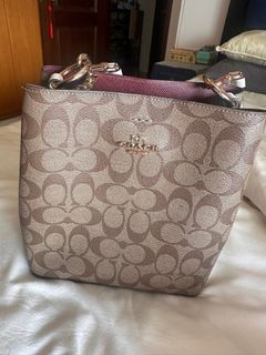 (Category: ) located in . Submitted by brandlover_authentic (Listing ID 1378414425, Image 1). Description: .