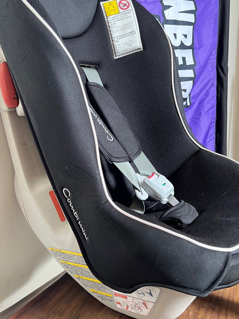 Combi Coccoro (Category: Car Seats) located in Bacoor. Submitted by japanbeibishop (Listing ID 1378386908, Image 3). Description: Car Seat Brand/Model: COMBI Coccoro ▫️Convertible Car Seat ▫️Five-point adjustable safety harness ▫️Safe for newborn to toddler ▫️Can be use as a rocker ▫️Front & rear facing ▫️FAA Approved (Airplane use) -Lightweight & compact perfect for travel seat. Clean and ready to use ✔️ *Please send direct message for price..