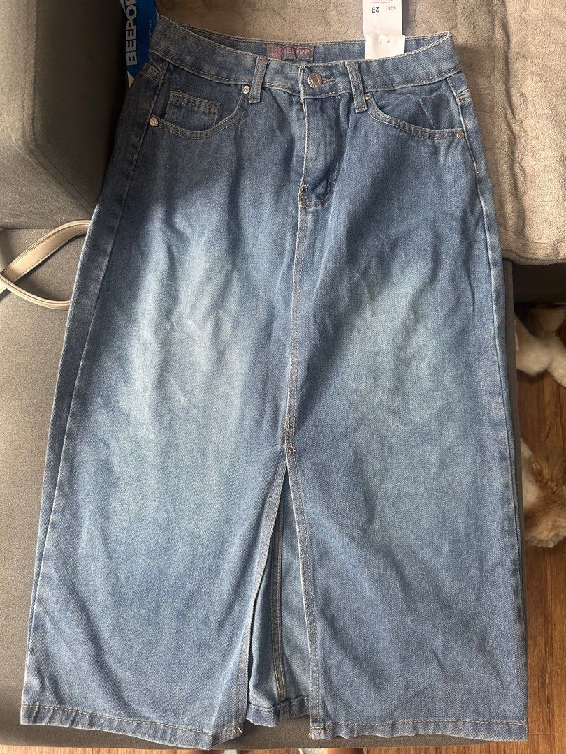 Denim Skirt (long) (Category: Skirts) located in Tanza. Submitted by euniceericka (Listing ID 1378364270, Image 1). Description: RFS: Wrong size Size: 29 Bought from Tiktok .