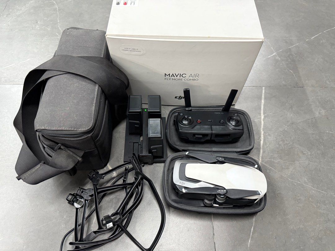 DJI Mavic Air Fly More Combo (Category: Drones) located in Quezon City. Submitted by kimnda (Listing ID 1378338563, Image 1). Description: Barely used .