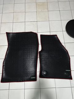 (Category: ) located in . Submitted by 1clickbargainssg (Listing ID 1378438937, Image 1). Description: .