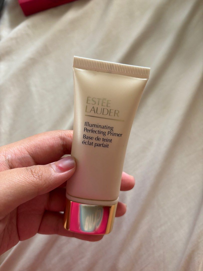 Estee Lauder Illuminating Perfecting Primer (Category: Makeup) located in Marikina City. Submitted by everythingisnegotiable (Listing ID 1378390431, Image 1). Description: Bought in the US. Good primer that does not feel too slippery which I like.