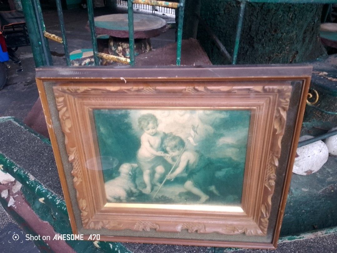 For sale old painting (Category: Art & Prints) located in Caloocan City. Submitted by kaymatias (Listing ID 1378395031, Image 2). Description: For sale old painting Printed on canvas, Los ninos de la Concha Size:frame23.5"x20.5" Painting 15"x11" North Caloocan area.