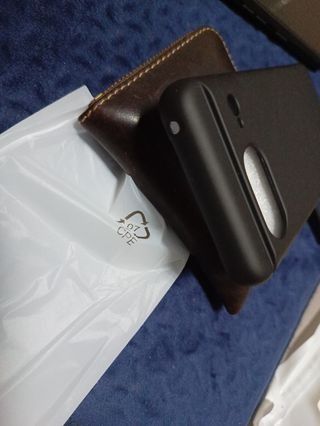Google Pixel 8 thick Liquid Silicon camera protected case (Category: Cases & Sleeves) located in Quezon City. Submitted by dongdongv (Listing ID 1271786071, Image 2). Description: real thick matte Liquid Silicon. same as official and iphone thick case. best minimal case anti fingerprint for your Google Pixel 8 last 1 available on hand. best case for pixel at the moment. pickup in Binondo only. or grab/lalamove from Binondo ok.