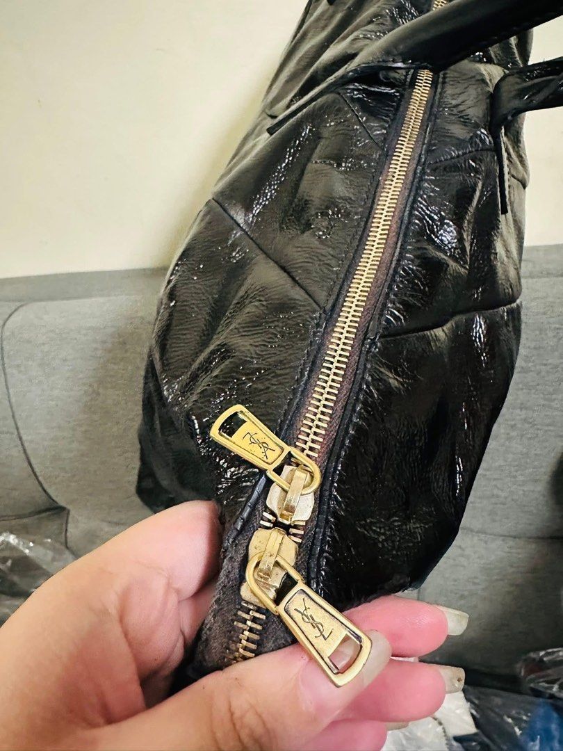 Guaranteed original 💯💯💯 YSL Tote bag (Category: Luxury Bags & Wallets) located in Quezon City. Submitted by jhaediah (Listing ID 1378363089, Image 3). Description: Guaranteed original 💯💯💯 YSL No flaws **please check photos for your reference. What you see is what you get. ❤️ ❗️PLEASE MANAGE YOUR EXPECTATIONS AS YOU WERE BUYING PRELOVED ITEMS. ❣️FIRST TO PAY PO TAYO SA ITEMS. As long as unpaid, it will remain available. ❌❌ no return & no exc