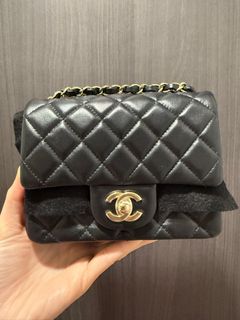 (Category: ) located in . Submitted by luxparis.bag (Listing ID 1378356701, Image 1). Description: .
