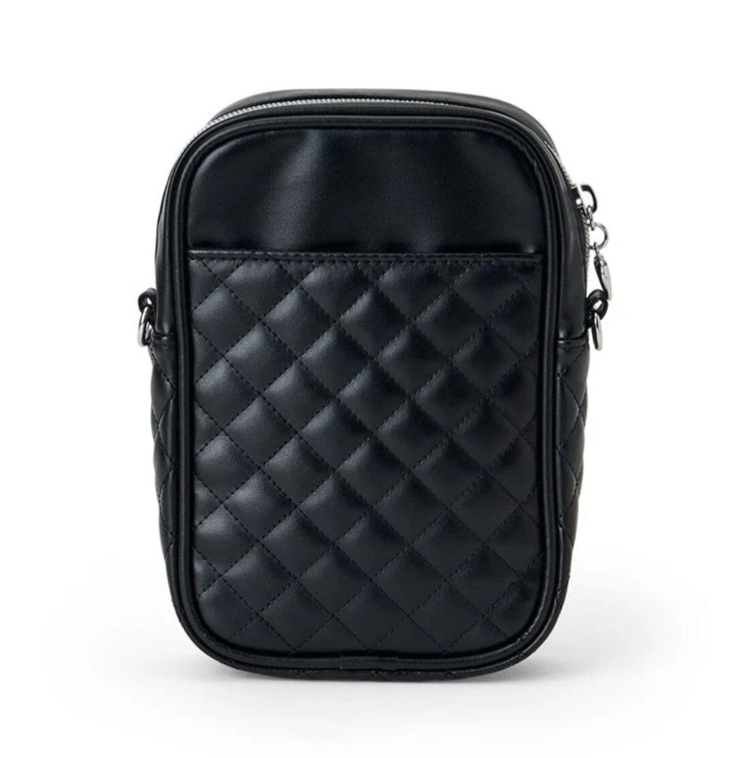 HELLO KITTY BLACK QUILTED CROSSBODY BAG (Category: Cross-body Bags) located in Singapore. Submitted by everythingcutesy (Listing ID 1378388571, Image 3). Description: JAPAN OFFICIAL BRAND NEW No Meetups/Self Collection ATM.