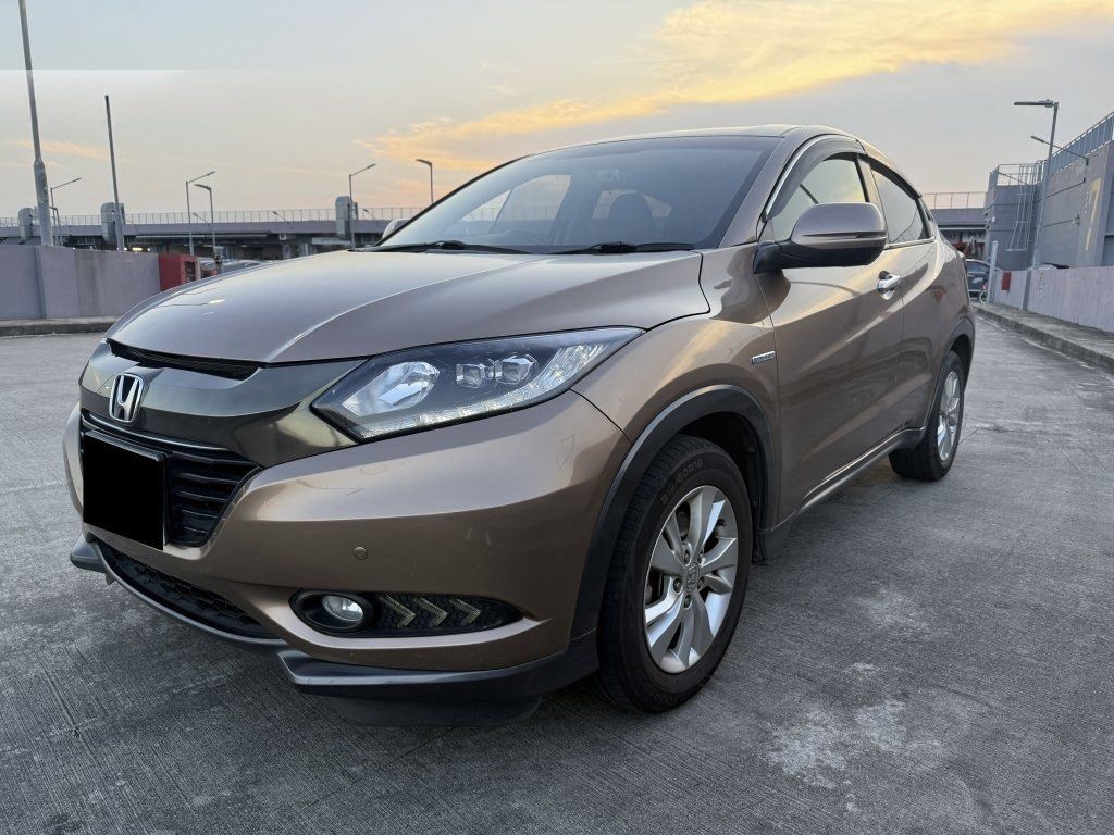Honda Vezel Hybrid 1.5 [2018 FL] (A) (Category: Used Cars) located in Singapore. Submitted by valuemotoring (Listing ID 1378427015, Image 1). Description: 84440900 Clearance sale Honda Vezel Hybrid 1.5A Aug 2017 from $680 monthly mega promo!! Low mileage 🔥🔥🔥 Mega Promo!!! superb condition! Highest trade in! 🔥🔥🔥🔥🔥🔥🔥🔥🔥🔥🔥🔥🔥🔥🔥🔥 Trusted dealer . Best package Guranteed . Interest rate from 1.68% . 10% downpayment mega promo PHV full 