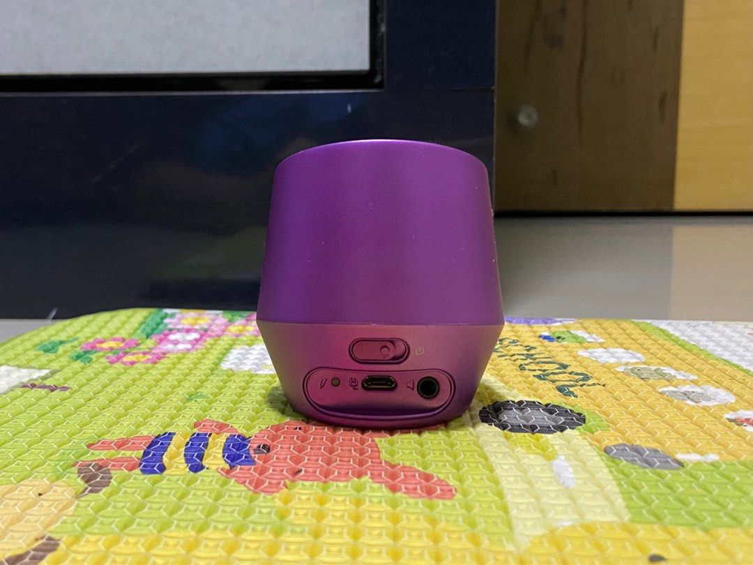 HP S6000 Purple Portable Wireless Bluetooth Speaker (Category: Soundbars, Speakers & Amplifiers) located in Singapore. Submitted by zacsclearings (Listing ID 1378501873, Image 2). Description: Used only once or twice for testing. Charging cable provided upon request for a top up of $5. Uses Micro-USB to charge and has 3.5 mm headphone jack. Condition 9/10 as barely used, almost new.