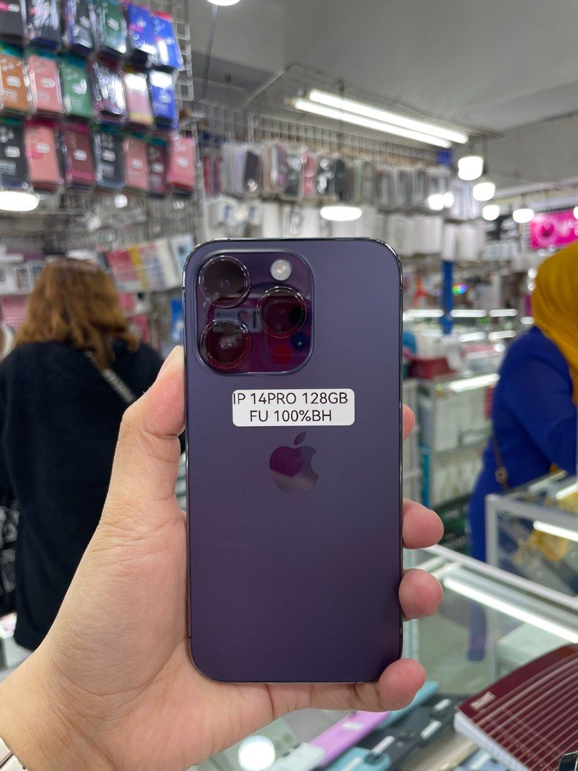 iPhone 14 Pro 128GB Factory Unlock No Issue Secondhand (Category: iPhone 14 Series) located in Pasig City. Submitted by FarAndRayShop (Listing ID 1378391409, Image 1). Description: OPEN FOR SWAP/SELLING/BUYING (RFS: Buy and Sell) Price: 29,499 iPhone 14 Pro 128GB •Factory Unlock •NO HIDDEN ISSUES •TEST TO SAWA •Authentic Phone Physical store in Greenhills Shopping Center XC-07 Stall Number Look For Rayray Or Anika NO CASH INSTALLMENT We are open 