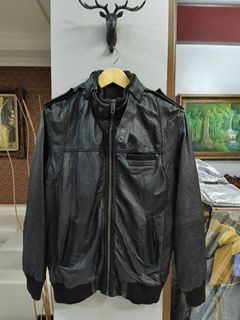 (Kategori: ) berada di . Dikirim oleh __bowie__ (ID iklan 1378518337, Gambar 1). Deskripsi: .