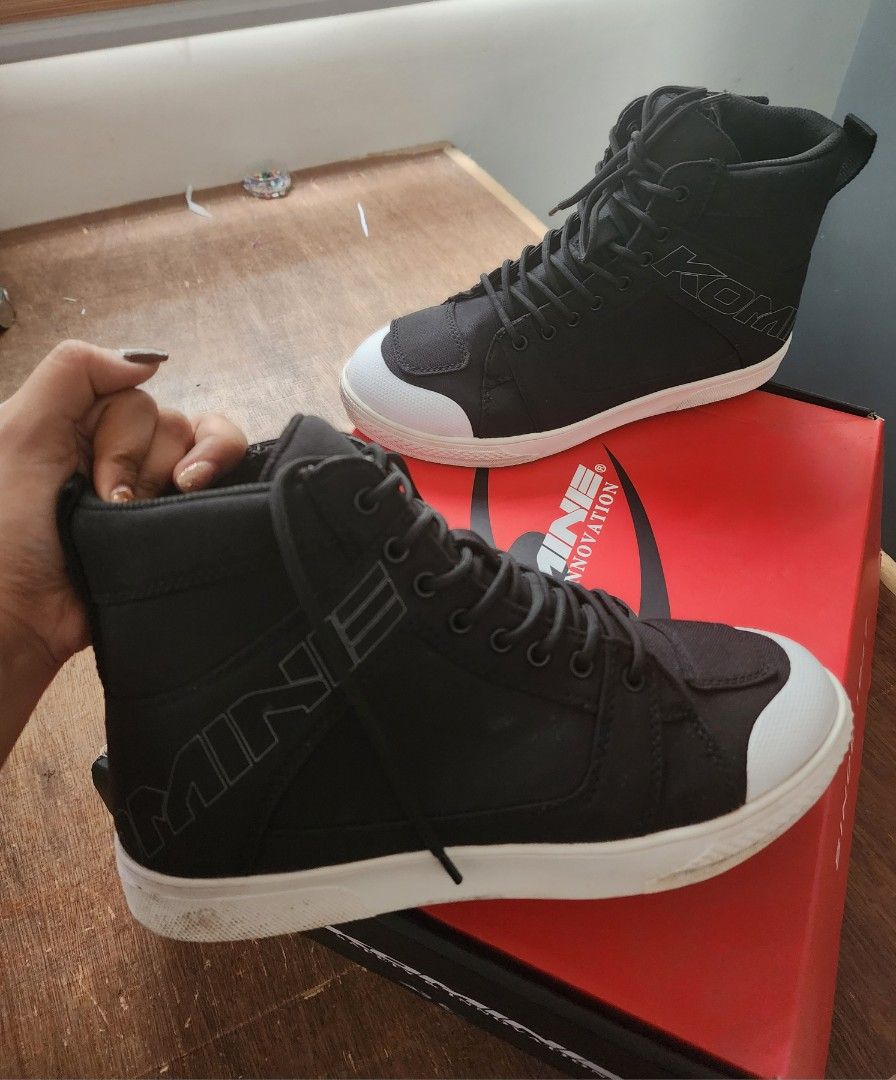 Komine BK-101 Waterproof Riding Sneakers (Category: Sneakers) located in General Trias. Submitted by noems01 (Listing ID 1378367036, Image 3). Description: Size 25cm Used twice. No issues, complete box. Rfs: Bought other shoe model. 📍Brgy. San Francisco General Trias Cavite Meet-up: Vista Mall General Trias Price negotiable Sf by buyer.