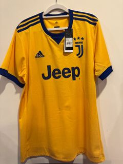 (Category: ) located in . Submitted by singaporefootballshop (Listing ID 1378477435, Image 1). Description: .