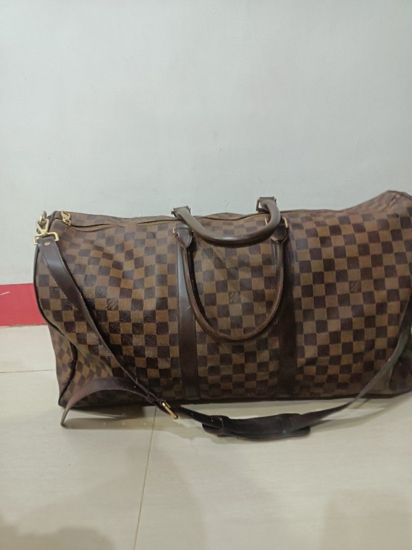 Lv damier travel bag s (Category: Luxury Bags & Wallets) located in Davao. Submitted by analiedazo07211 (Listing ID 1378466124, Image 2). Description: lv Damier travel bag s pm sa complete ready to ship.