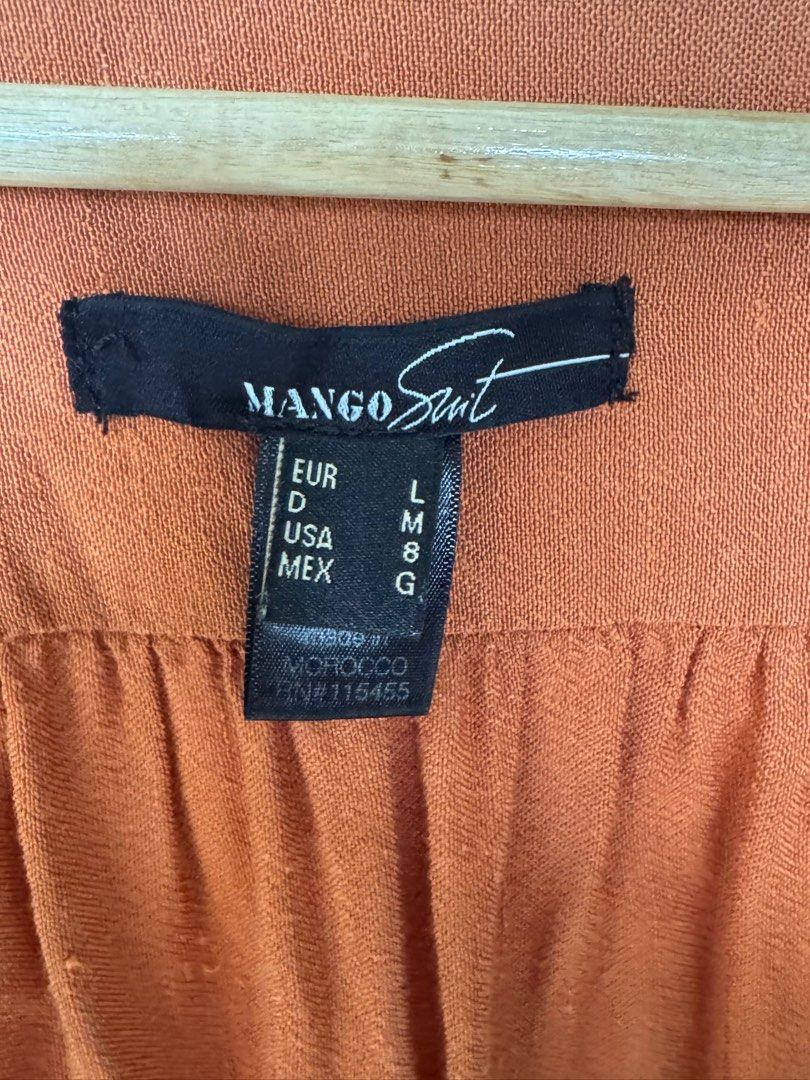 MANGO - LINEN DRESS (Category: Dresses) located in Quezon City. Submitted by leafymix (Listing ID 1378418806, Image 2). Description: FABRIC: LINEN COLOR: RUST Super goods - photo not edited. What you see is what you get! .