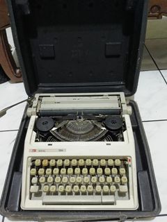 (Kategori: ) berada di . Dikirim oleh desipuan65038 (ID iklan 1378462873, Gambar 1). Deskripsi: .