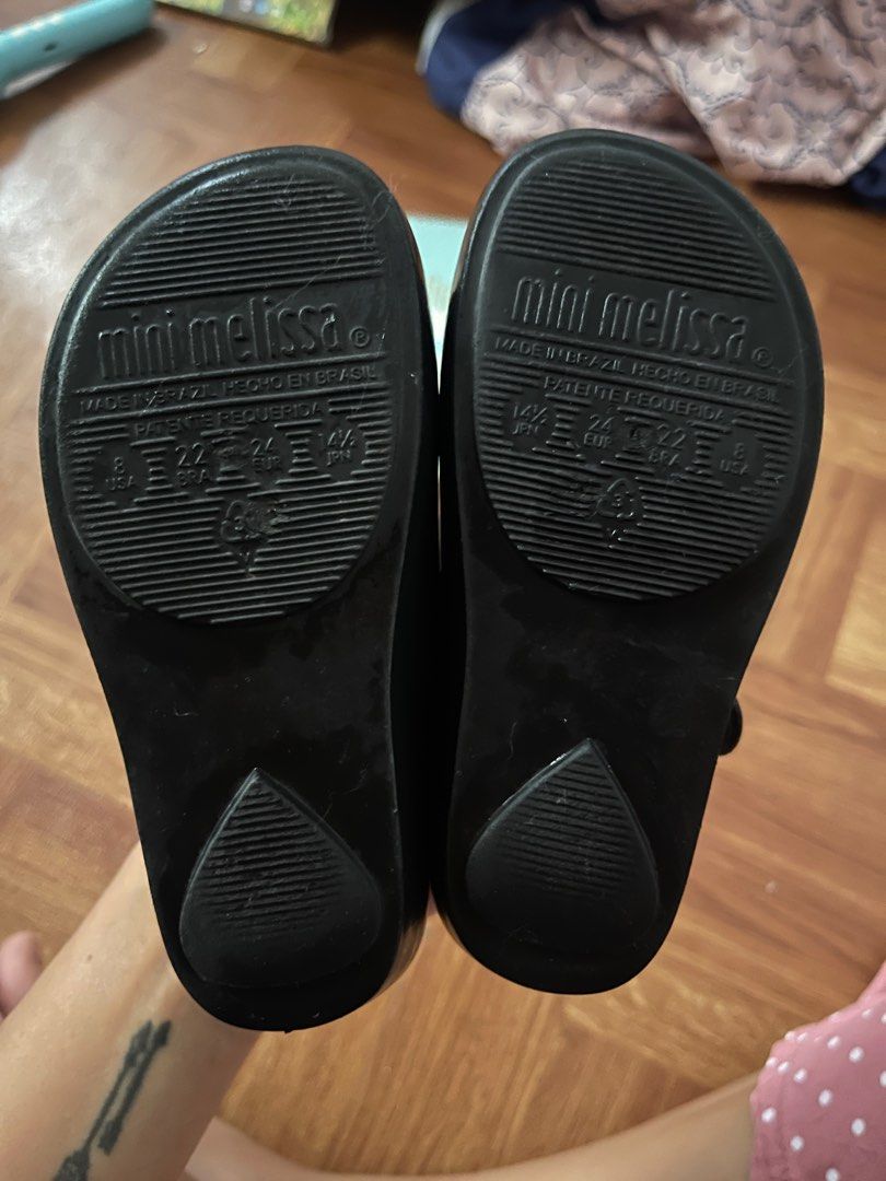 Mini Melissa x Vivienne Westwood S8 (Category: Babies & Kids Fashion) located in Paranaque City. Submitted by eggreadsdeclutter (Listing ID 1378424855, Image 3). Description: .