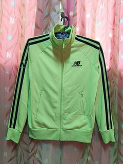 (Category: ) located in . Submitted by ea_wear (Listing ID 1378347339, Image 1). Description: .