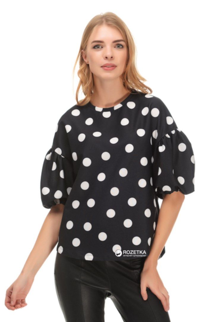 New Zara Polka Dots Black Top (Category: Blouses) located in Quezon City. Submitted by lochness__ (Listing ID 1378420116, Image 1). Description: Selling low for faster disposal!! 100% Authentic, Like new (used 1x only), very very nice in actual. Zara polka dot black top Size Small SF: grab/lalamove, j&t c/o buyer MOP: BDO, Gcash.