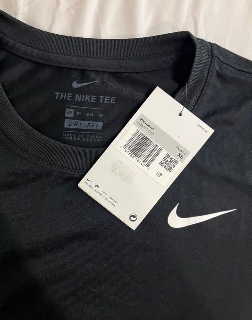 Nike Dri-FIT Training Tee - XS - Black (Category: Activewear) located in Singapore. Submitted by forjen (Listing ID 1378482008, Image 2). Description: meet up / mailing avail .
