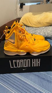 （分類：）位於 。 由 dlrsneaker88 提交（商品編號 1378385162，圖片 1）。簡介： 。
