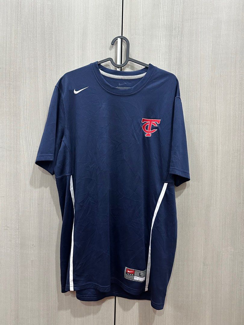 Nike Minnesota Twins Baseball Jersey - Size L (Category: Tshirts & Polo Shirts) located in Singapore. Submitted by rt055 (Listing ID 1378517852, Image 1). Description: RFS : No longer in use PM if interested, open to nego if u purchase multiple items!.