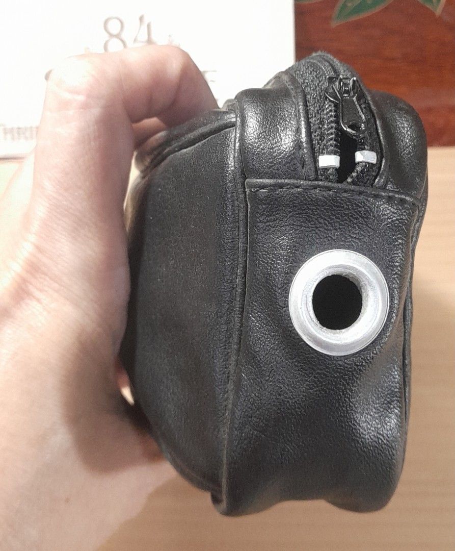 Olympus Trip Leather Camera Case (Category: Camera Bags & Carriers) located in Las Pinas. Submitted by 84vintage (Listing ID 1378429448, Image 2). Description: Box#2 Fits Olympus Trip or Pen Cameras. Also Canon Demi and similar size Cameras Actual photos posted. Please examine them carefully as they are part of the description. --📌 MUST READ Before Dealing with us 📌-- ⚠️Price is posted. No lowballs please. ⚠️Vintage items are only sold As Is Wh