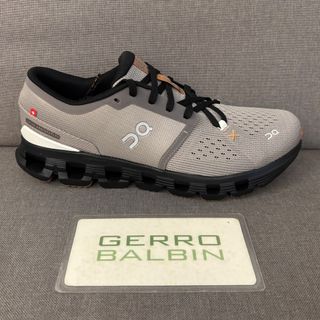 (Category: ) located in . Submitted by gerroofsneakercomplexph (Listing ID 1378476629, Image 1). Description: .