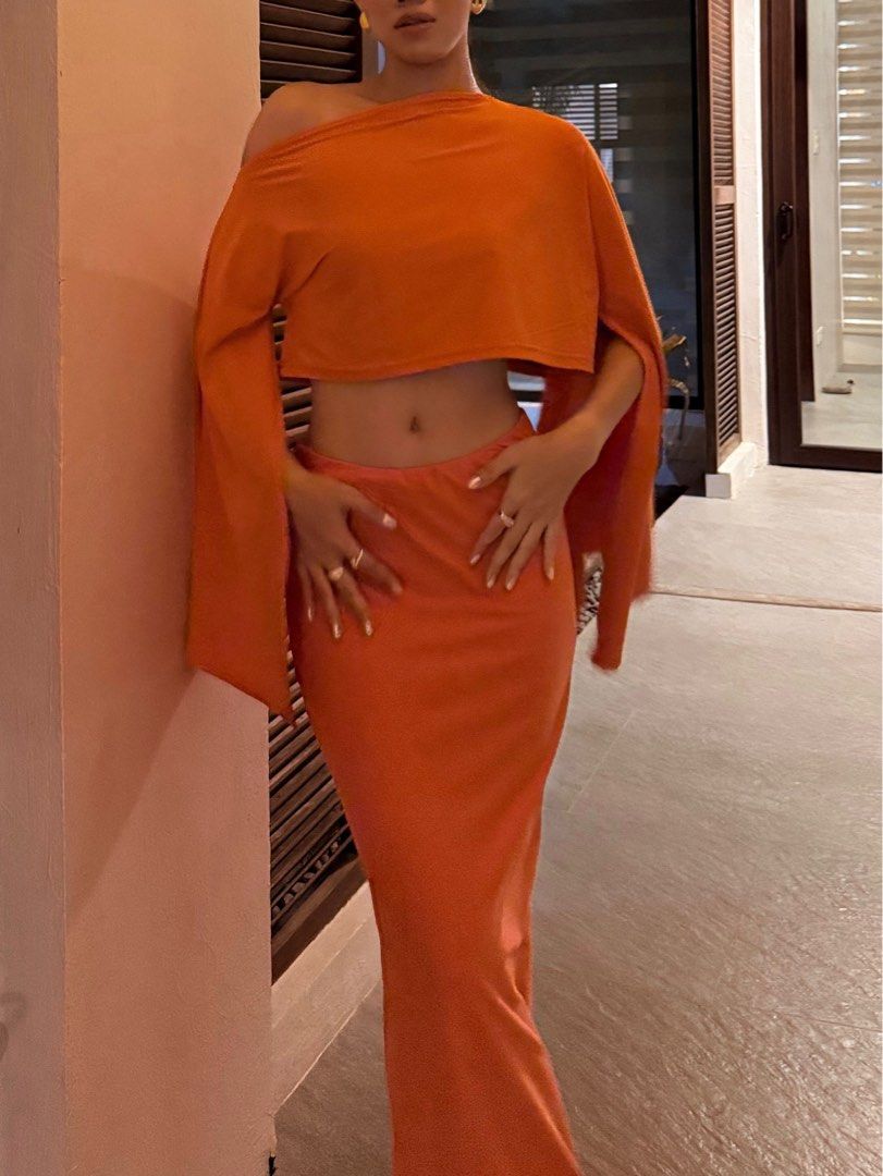 Orange off shoulder set (Category: Sets or Coordinates) located in Cavite. Submitted by ladymargo (Listing ID 1378459377, Image 1). Description: .