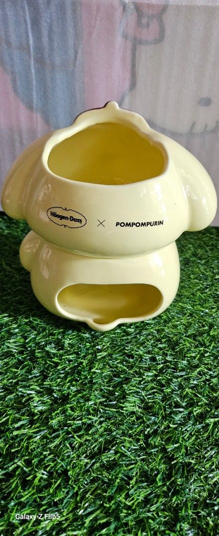 Pompompurin ceramics chocolate fondue (Category: Cookware & Accessories) located in Umingan. Submitted by liezelsona48963 (Listing ID 1378380388, Image 3). Description: Sanrio ceramics pompompurin for chocolate fondue 6 inches like new no box mop gcash.
