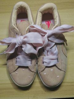 (Category: ) located in . Submitted by stylecuratorph (Listing ID 1378352235, Image 1). Description: .