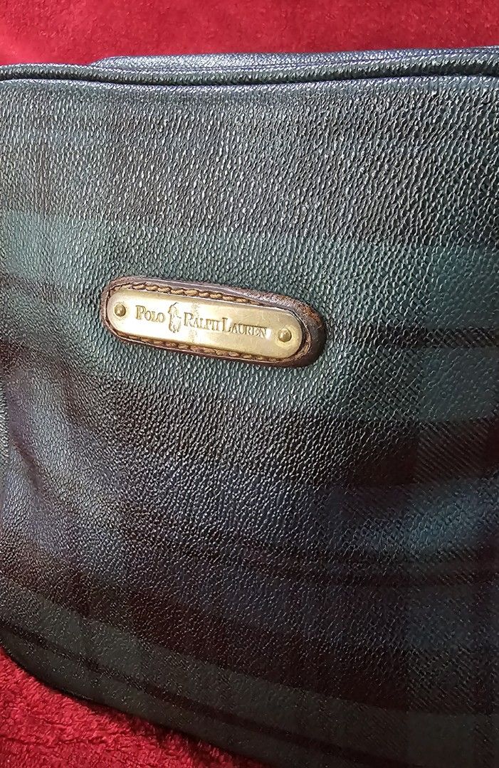 Ralph Lauren Vintage Sling Bag (Category: Luxury Bags & Wallets) located in Paranaque City. Submitted by judith.uy (Listing ID 1378434526, Image 3). Description: Original Ralph Lauren vintage bag Preloved from Japan 17×6×18 cm.