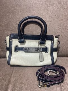 (Kategori: ) berada di . Dikirim oleh dekntra.closet (ID iklan 1374198573, Gambar 1). Deskripsi: .