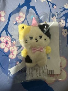 (Category: ) located in . Submitted by taeraeiaaa (Listing ID 1378478250, Image 1). Description: .